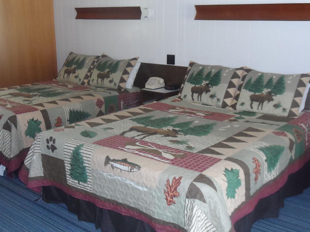White Oak Motel & Cottagesホールダーネス 部屋 写真