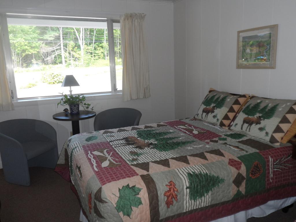 White Oak Motel & Cottagesホールダーネス 部屋 写真