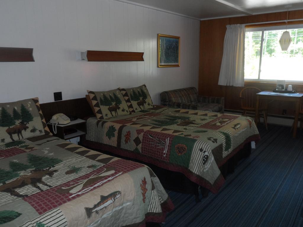 White Oak Motel & Cottagesホールダーネス 部屋 写真