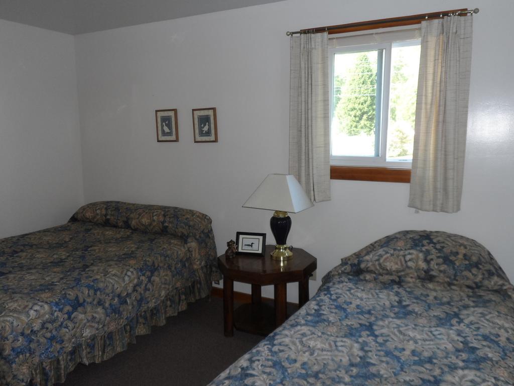 White Oak Motel & Cottagesホールダーネス 部屋 写真