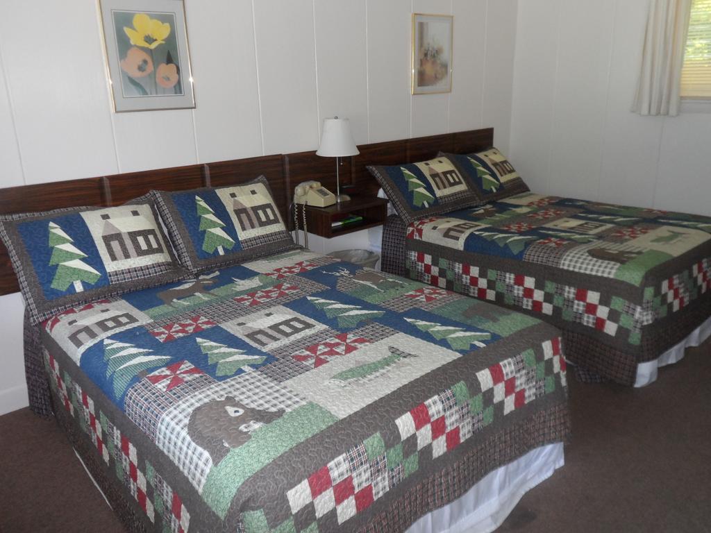 White Oak Motel & Cottagesホールダーネス 部屋 写真